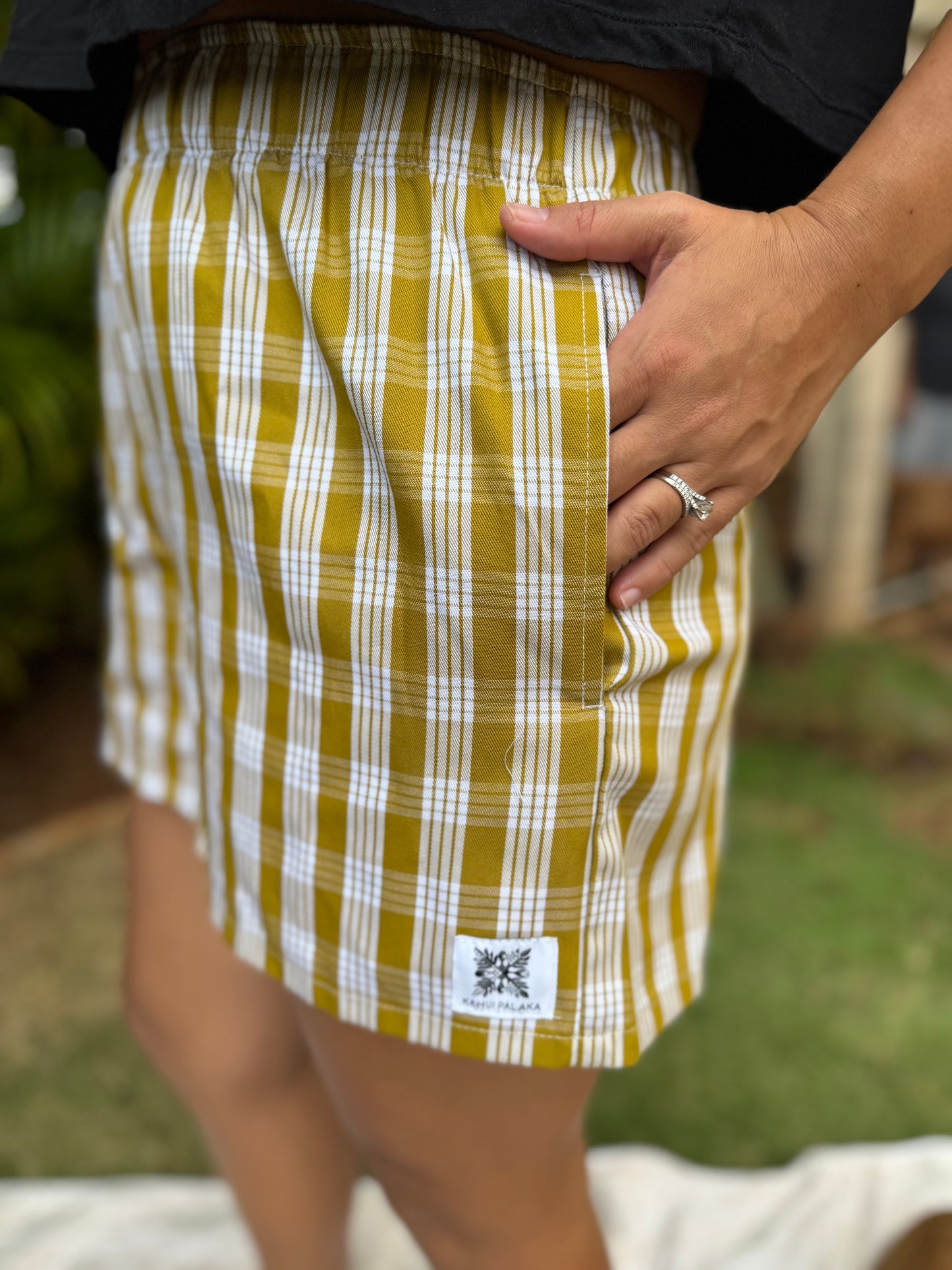 Wahine Holoholo Shorts 2.0 - Līpoa